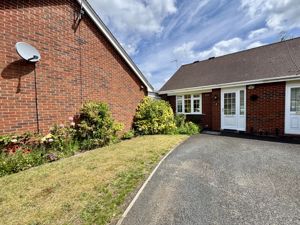 Front Aspect - click for photo gallery